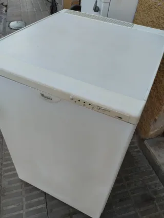 Congelador Vertical Pequeño Whirlpool