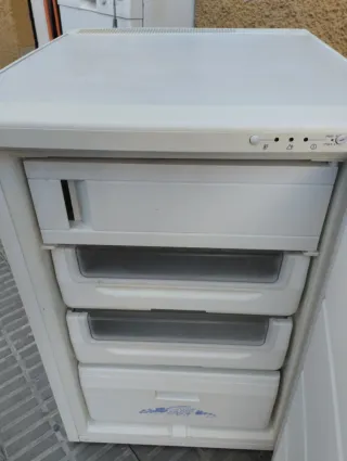 Congelador Vertical Pequeño Whirlpool