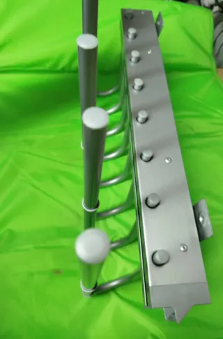 Pantolenero extensible metal