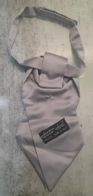 Mezza cravatta 100% Seta Grigia