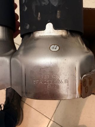 Escape completo original Cupra León VZ 300 2025