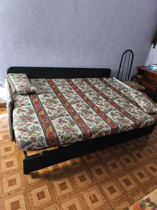 Sofá Cama Tapizado Floral(Salamanca) 1,85x1,30anch