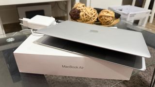 MacBook Air Retina 2020 Plata