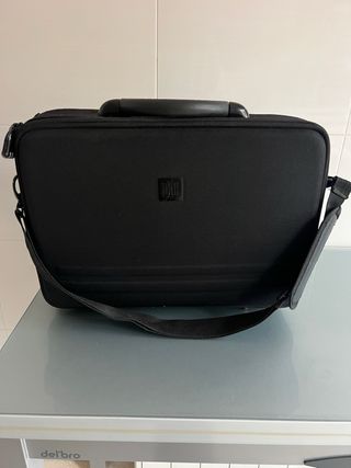 Funda maletín portátil negra
