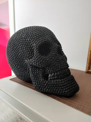 Teschio decorativo nero base cm 21x19 cm circa