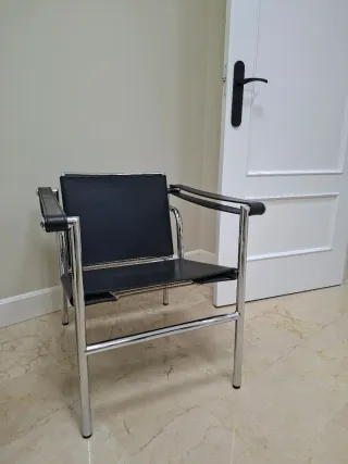 Sillones de piel y metal ( 4 unidades)