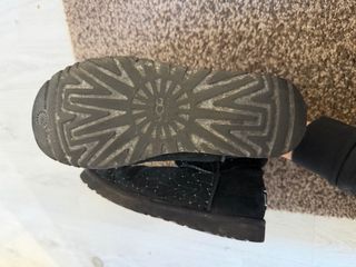 Botas UGG Negras con Brillo