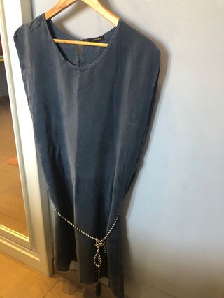 Vestido midi de cerano talla 40 de la marca Trovel