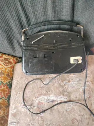 Radio Wurth Beige/Negro Años 40-60 funciona