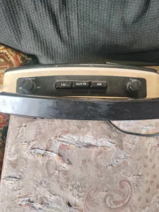 Radio Wurth Beige/Negro Años 40-60 funciona