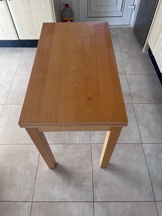 Mesa de cocina extensible de madera