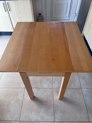 Mesa de cocina extensible de madera
