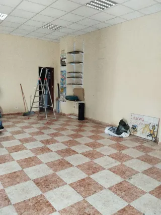 Alquilo local comercial