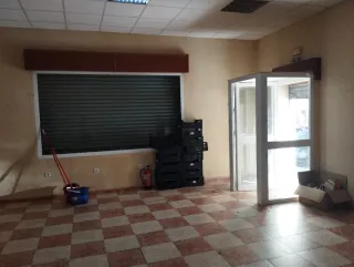 Alquilo local comercial