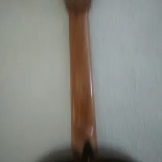 Guitarra Alhambra 3C con fisura tapa