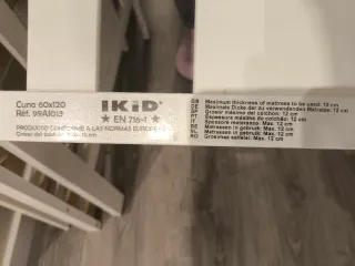 Cuna colecho blanca con osito y estrellas