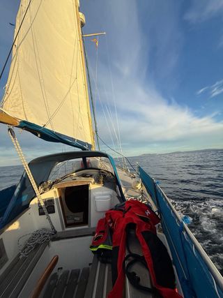 Se vende velero Rival 32 en buen estado