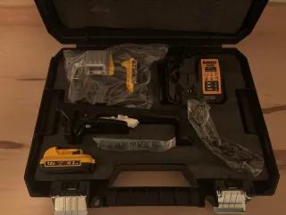 Nivel láser nuevo con pequeña tara