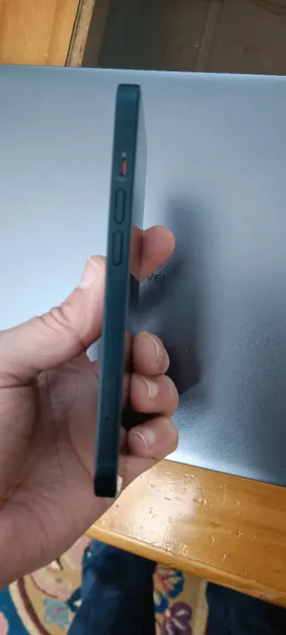 iPhone 13 128GB azul oscuro