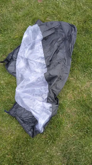 Carro gemelar Thule + plástico lluvia + guantes.