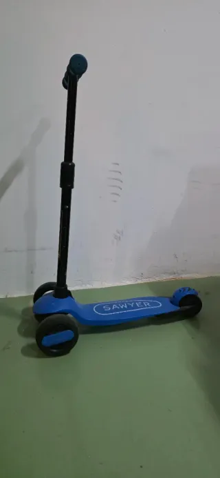 Patinete infantil azul Sawyer