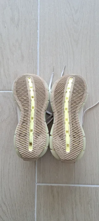 Bambas Reebok t 38.5