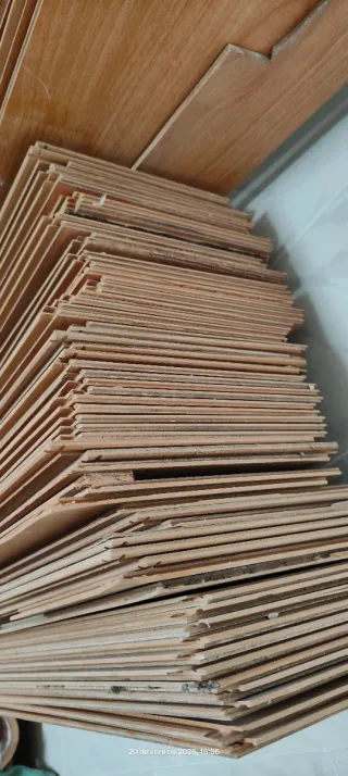 Suelo laminado tipo parquet