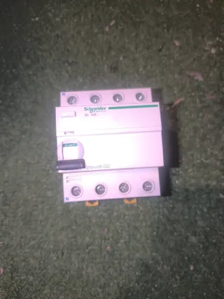 Interruptor Schneider Electric 40A