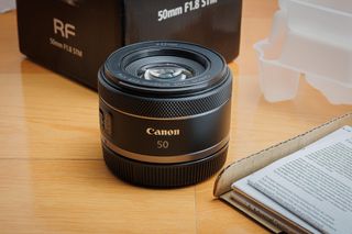 Canon 50mm rf f1.8 STM