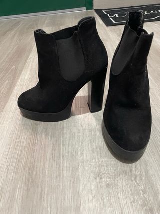 Stivaletti con tacco