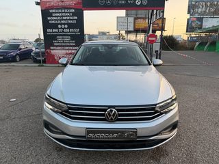 VW Passat Business&Navi 2.0TDI 150Cv-Nacional !!