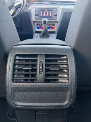 VW Passat Business&Navi 2.0TDI 150Cv-Nacional !!