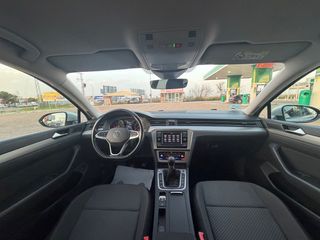 VW Passat Business&Navi 2.0TDI 150Cv-Nacional !!