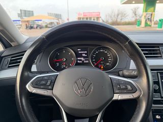 VW Passat Business&Navi 2.0TDI 150Cv-Nacional !!