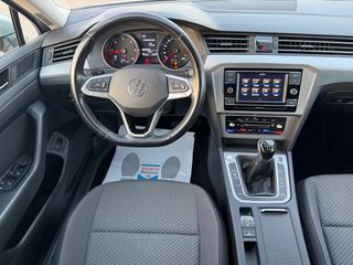 VW Passat Business&Navi 2.0TDI 150Cv-Nacional !!