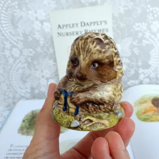 Rara statuina Beatrix Potter, Old Mr. Pricklepin