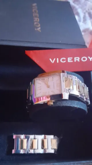 Reloj Viceroy bicolor dorado y plateado