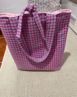 Bolso de cuadros rosa y morado