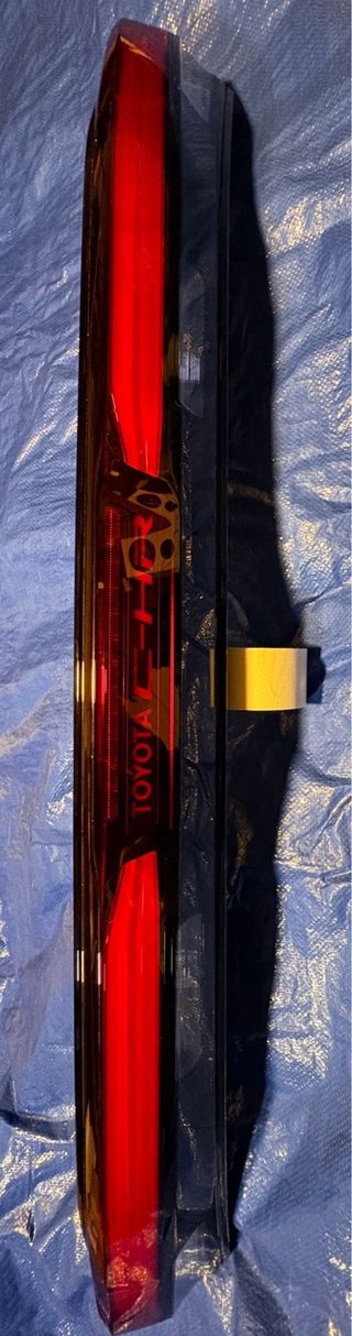 Foco Trasero Central Portón CHR