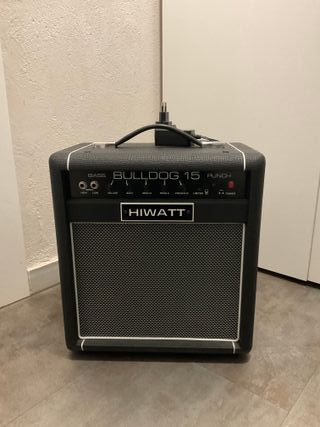 Amplificador Hiwatt Bulldog 15 Guitarra Bajo