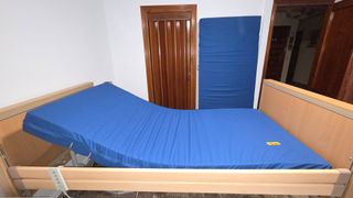 2 COLCHONES SANITARIOS 90×190 cm. Perfecto estado