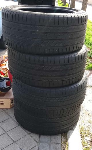 Neumático 295/40R20 106Y