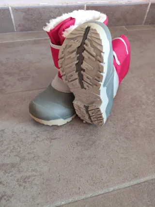 Botas de nieve rojas y grises 32/33