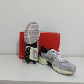 Nike V2K Run Violeta - Talla 43 - Originales