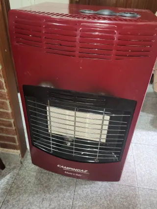 Stufa a gas Campingaz rossa