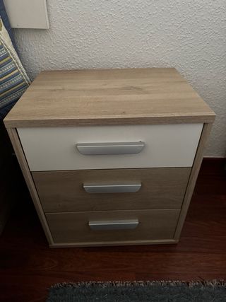 Armario y 2 mesitas de noche