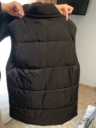 Chaleco acolchado Zara mujer negro