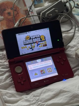 Nintendo 3DS Roja + 15 Juegos