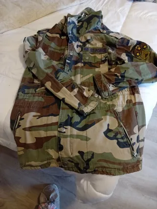 Chaqueta Camuflaje Estilo Militar