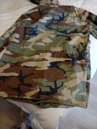 Chaqueta Camuflaje Estilo Militar